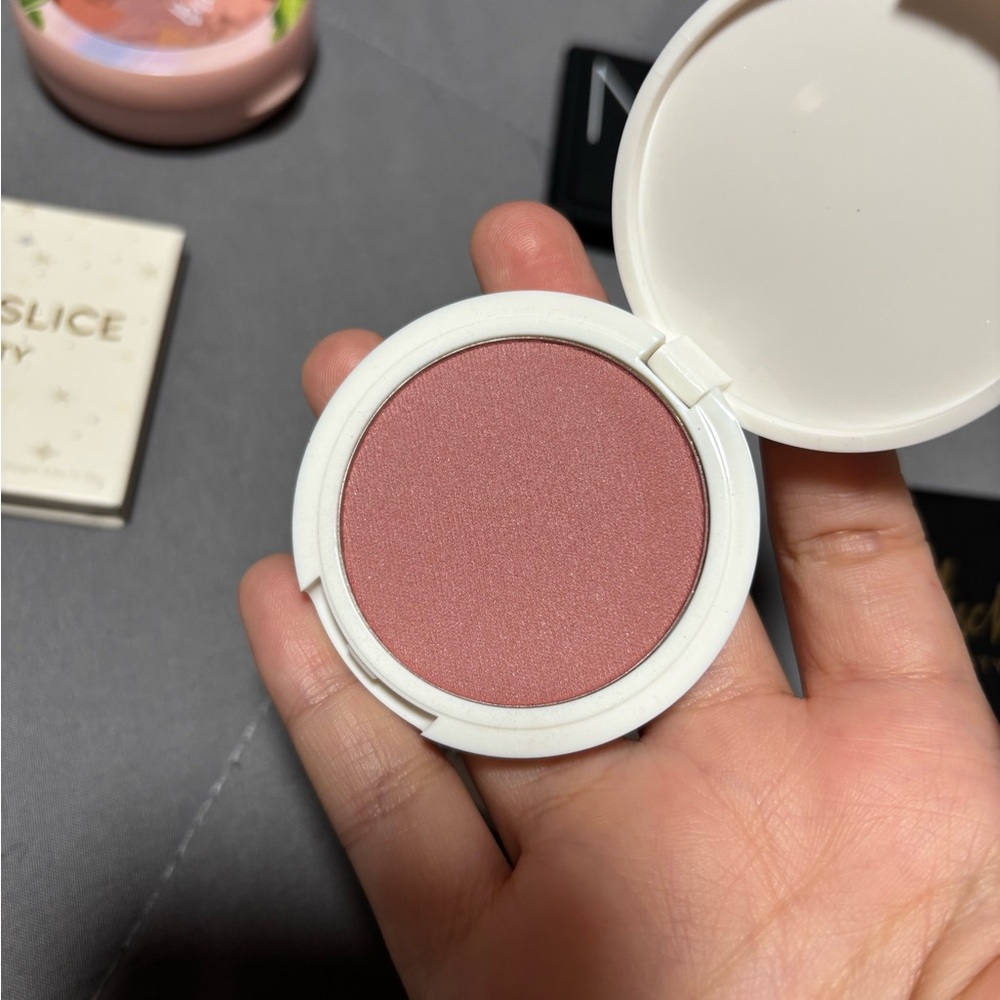 Blush bundle - Picture 8 of 8